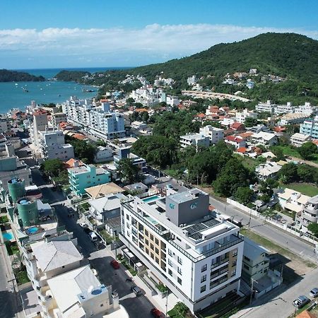 Adra 106 - Apartamento No Centro De Bombinhas - Rooftop Com Piscina E Academia - A Poucos Metros Da Praia - Exteriér fotografie